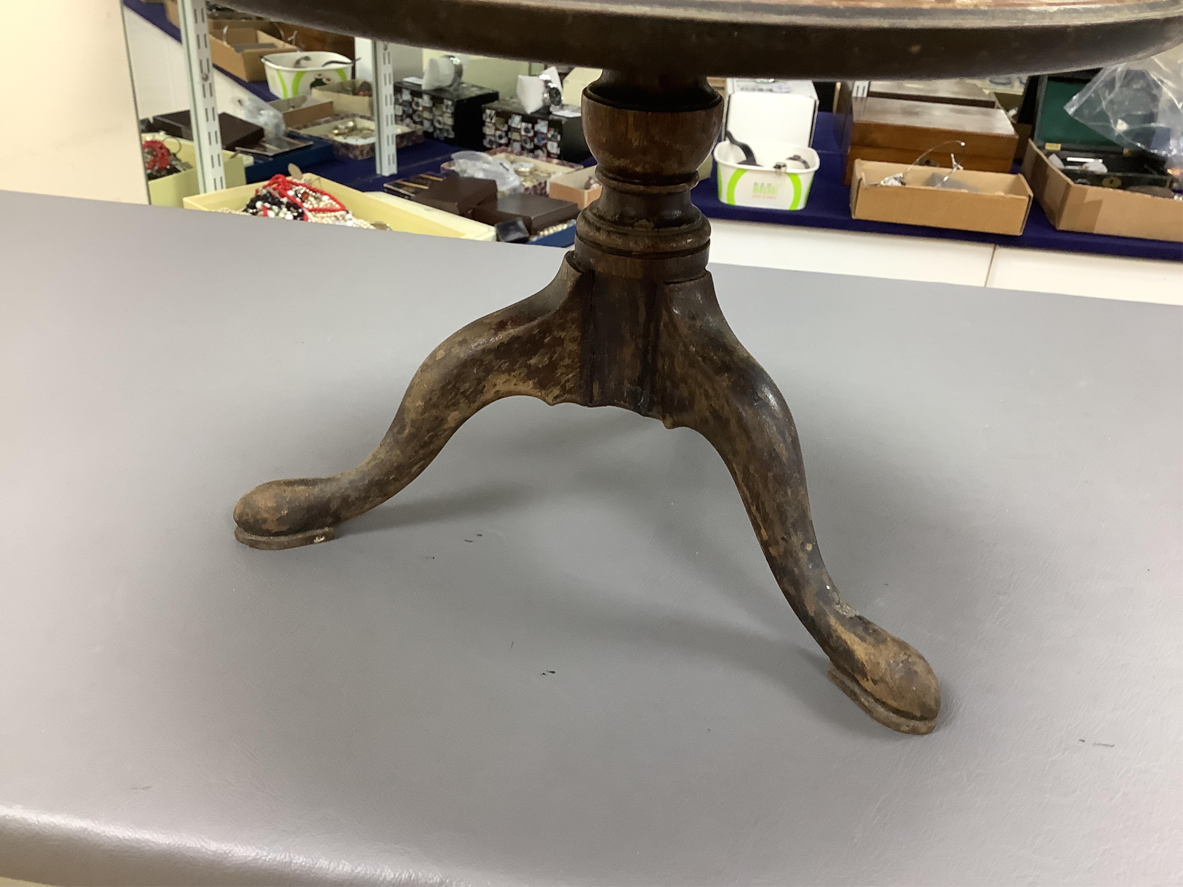 A Victorian mahogany gentleman's shaving mirror on stand with circular shelf, 65cm high.